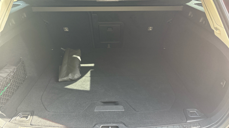 Volvo V60 2.0 B4P Ultra Dark 5dr Auto Petrol Estate